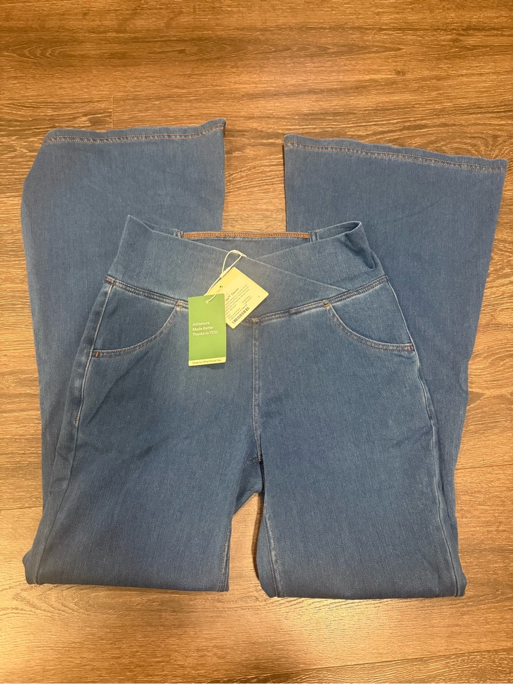 NWT Halara Flex High Waisted Crossover
Pocket Washed Casual Jeans size M - Picture 2 of 8